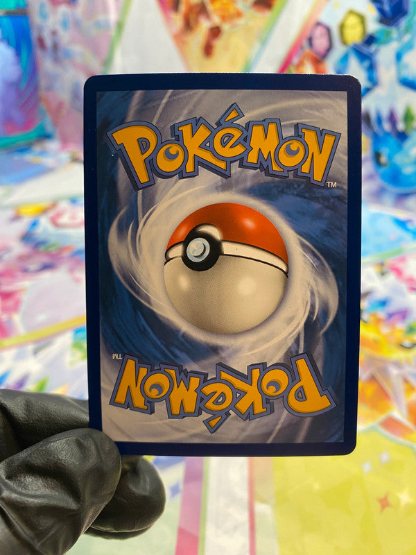 Pokémon Giratina Vstar #212 - NM/M