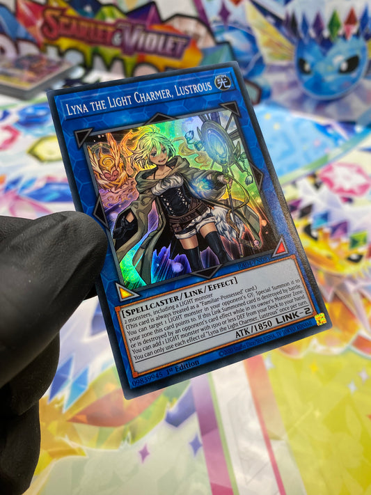 Yu-Gi-Oh! Lyna the Light Charmer, Lustrous (RA04-EN081) Super Rare - NM/M