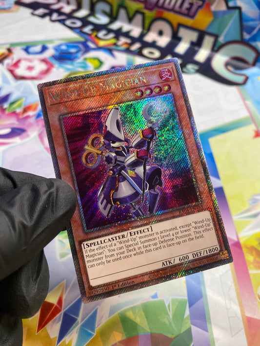 Yu-Gi-Oh! Wind-Up Magician (RA04-EN153) Platinum Secret Rare - NM/M