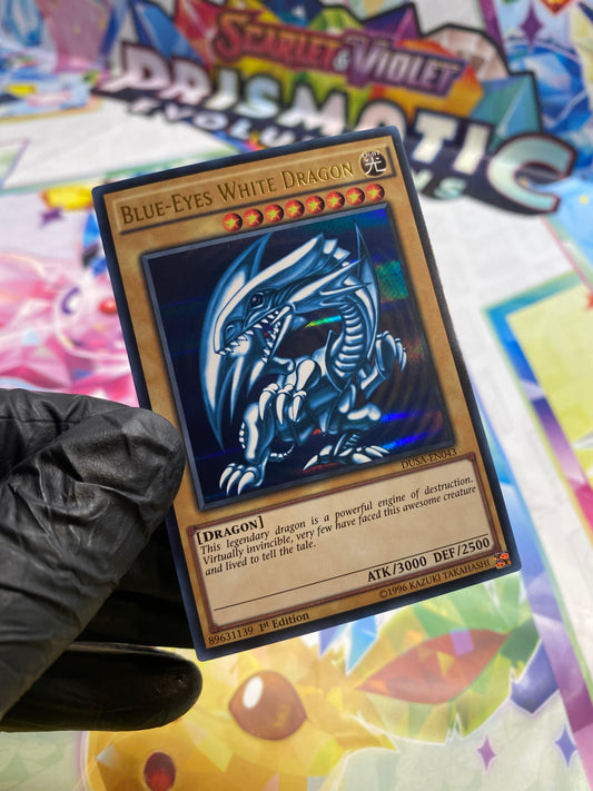 Yu-Gi-Oh! Blue-Eyes White Dragon (DUSA-EN043) 1st Edition - NM