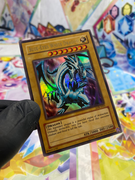 Yu-Gi-Oh! Blue-Eyes White Dragon (LOB-E001) - GOOD